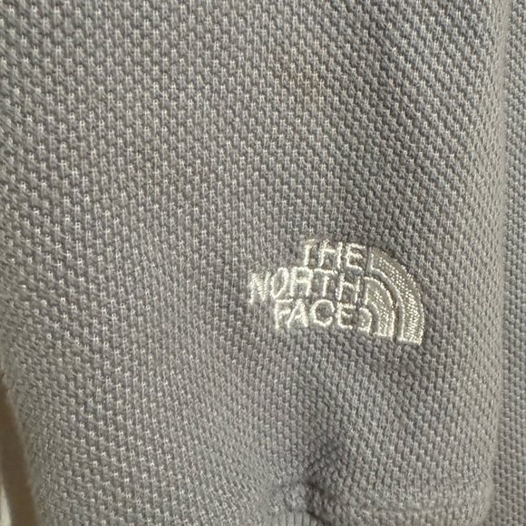 The North Face Women’s Gray Thermal pullover Logo Waist Band Pockets Size Large - Picture 4 of 7